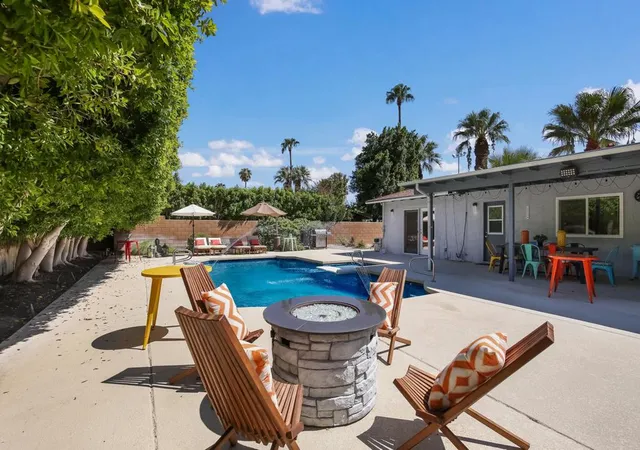 Photo 3 of Single family home for sale at 1962 E Baristo Rd, Palm Springs, CA 92262 | MLS# 219146853PS | Listing updated on 2026-10-04