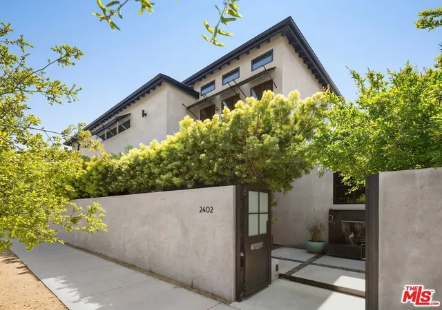 Homes for sale in Santa Monica, CA | 2402 11th St, Santa Monica, CA 90405 | MLS# 26792893