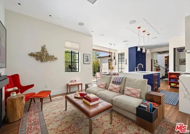 Homes for sale in Santa Monica, CA | 2402 11Th St, Santa Monica, CA 90405 | MLS# 26792893