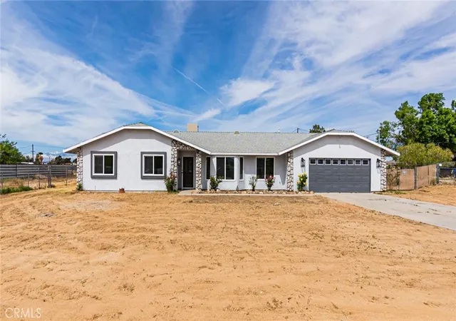 Single family home for sale at 14280 Navajo, Apple Valley, CA 92307 | MLS# PW26088621 | Listing updated on 2026-09-25
