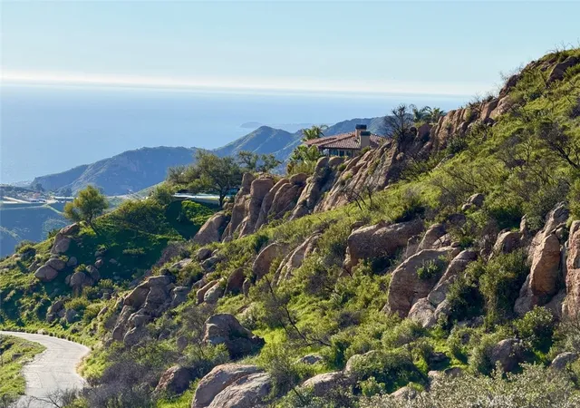 Homes for sale in Topanga, CA | 22331 Swenson Dr, Topanga, CA 90290 | MLS# IG26084957