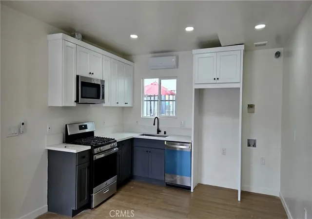 2nd image of 11171 Bullis, Lynwood, CA 90262 | MLS# DW26088669