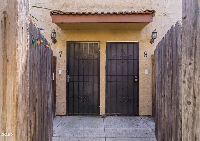 3rd image of 9051 Cedros Ave #8, Panorama City, CA 91402 | MLS# V1-35985