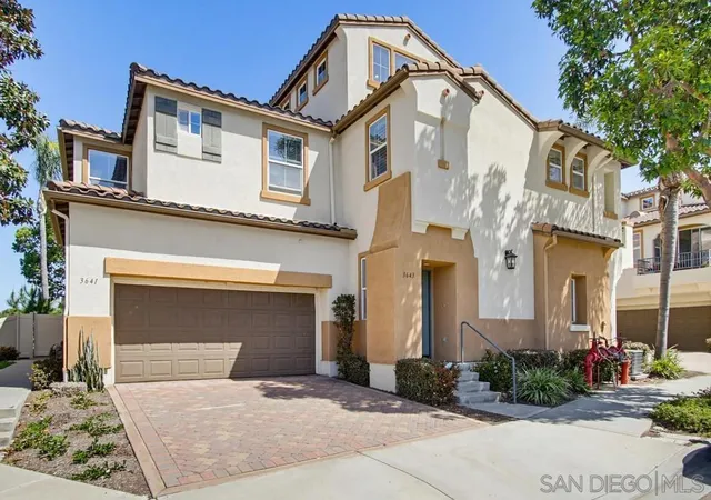 Homes for sale in Carlsbad, CA | 3643 Jetty Point, Carlsbad, CA 92010 | MLS# 260009778SD