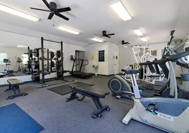 2nd image of 7027 Camino Degrazia, San Diego, CA 92111