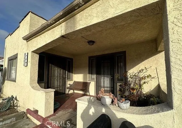 5th image of 812 N Ridgewood, Los Angeles, CA 90038 | MLS# DW26088692