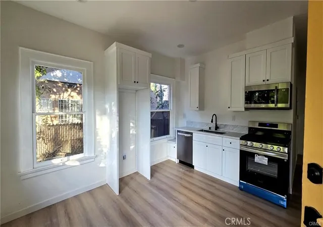 2nd image of 1034 Beacon, Los Angeles, CA 90015 | MLS# DW26088855