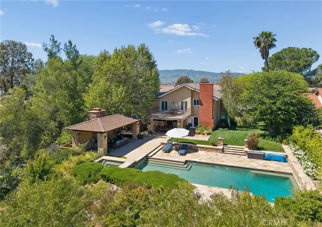 Photo 3 of Single family home for sale at 22043 Parvin, Santa Clarita, CA 91350 | MLS# SR26087314 | Listing updated on 2026-07-10