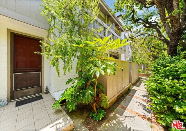 Homes for sale in Santa Monica, CA | 1015 21St St #B, Santa Monica, CA 90403 | MLS# 26789001