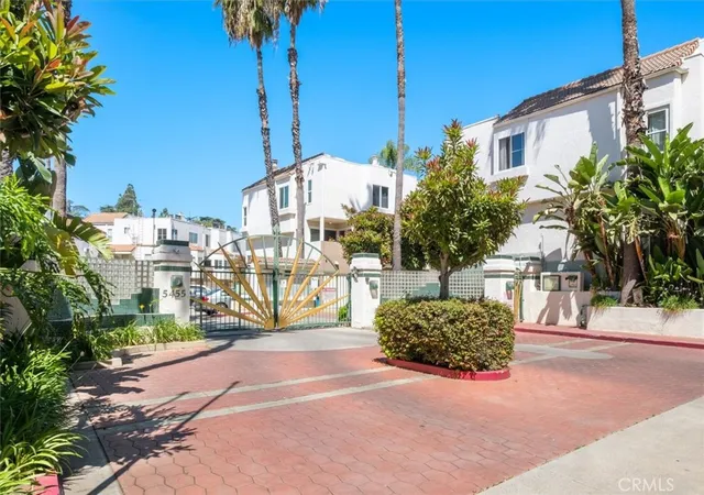 Homes for sale in Sherman Oaks, CA | 5455 Sylmar #1402, Sherman Oaks, CA 91401 | MLS# SR26087942