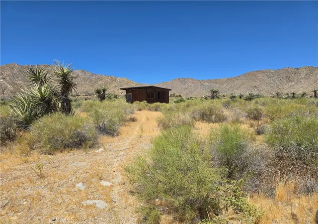 1st image of 5 Apache, Morongo Valley, CA 92256 | MLS# JT26089077