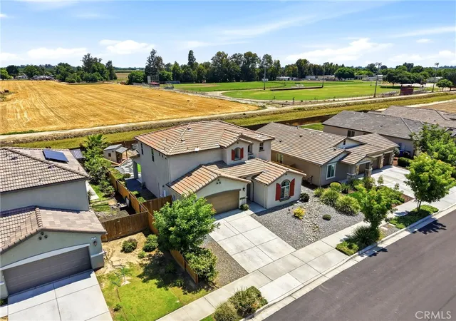 4th image of 470 Daphne, Lemoore, CA 93245 | MLS# SC26089125