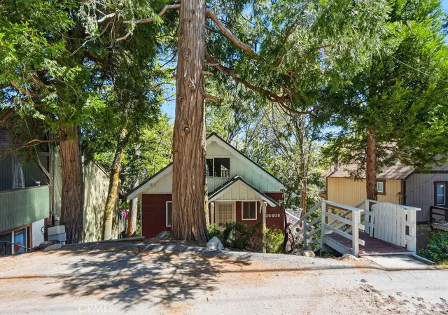 Homes for sale in Twin Peaks, CA | 26408 Lake Forest Dr, Twin Peaks, CA 92391 | MLS# IG26089101