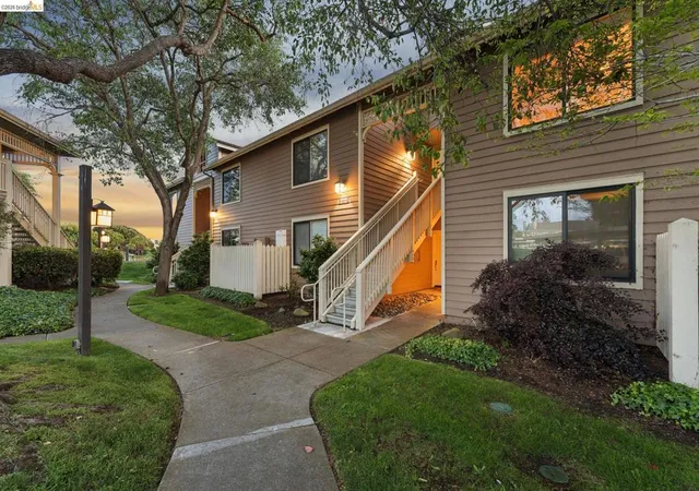 Homes for sale in Richmond, CA | 194 Lakeshore Ct, Richmond, CA 94804 | MLS# 41132266