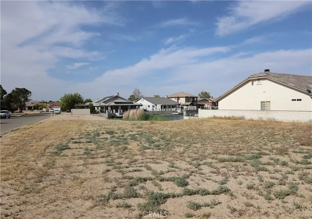 4th image of 14354 Ironsides, Helendale, CA 92342 | MLS# IG26089214