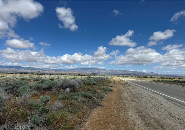 5th image of 170 Avenue B-8, Lancaster, CA 93536 | MLS# SR26089227