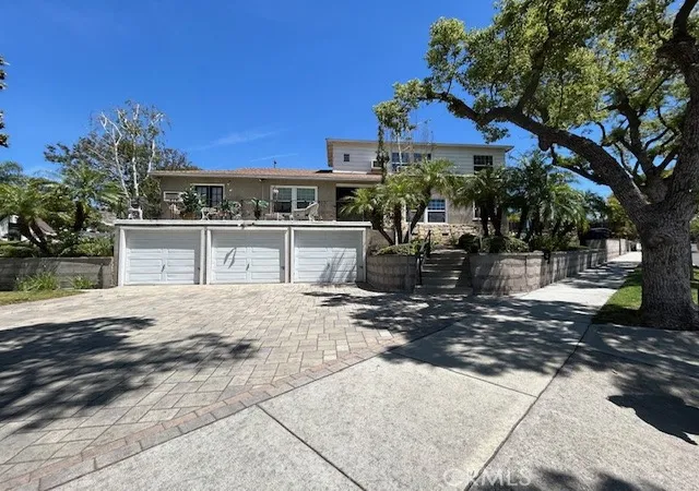 2nd image of 1120 East Ave, Burbank, CA 91504 | MLS# BB26088451