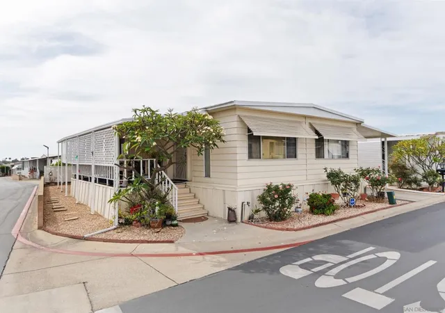 Homes for sale in Vista, CA | 1506 Oak Dr #34, Vista, CA 92084 | MLS# 260009873SD