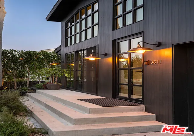 38th image of 3611 Meier St, Los Angeles, CA 90066 | MLS# 26796271