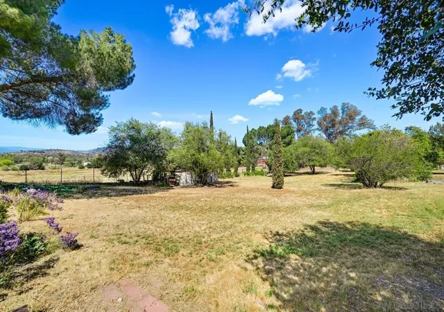 Homes for sale in Ramona, CA | 267 Via Taquita, Ramona, CA 92065 | MLS# 260009881SD