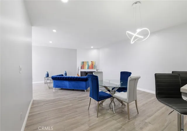 4th image of La Fayette Park Place, Los Angeles, CA 90057