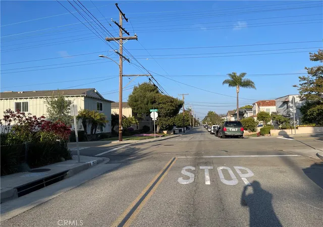 12th image of 2021 Curtis, Redondo Beach, CA 90278 | MLS# PW26089375