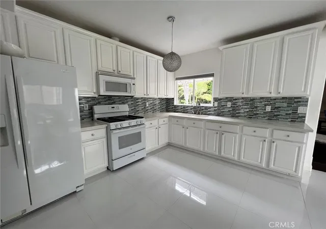 Homes for sale in Hawthorne, CA | 3922 W 147Th, Hawthorne, CA 90250 | MLS# DW26089440