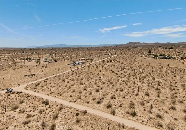 Homes for sale in Landers, CA | 1903 Osgood Ave, Landers, CA 92285 | MLS# JT26089465