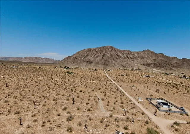 Homes for sale in Landers, CA | 1903 Osgood Ave, Landers, CA 92285 | MLS# JT26089465
