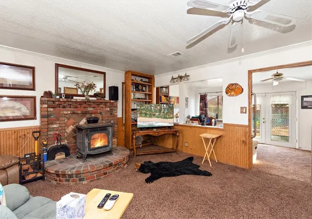 Photo 3 of Single family home for sale at 332 W Meadow, Big Bear City, CA 92314 | MLS# IG26089473 | Listing updated on 2026-10-04
