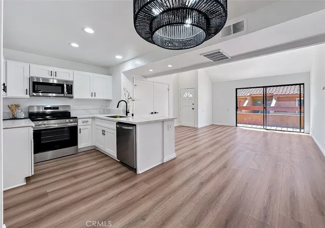 Listing Photo 5 - Condo for sale in building located at 1440 W Edgehill, San Bernardino, CA 92405 - Unit #56