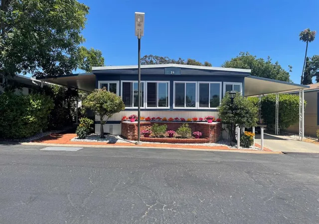 Homes for sale in Fallbrook, CA | 1120 E Mission Rd #39, Fallbrook, CA 92028 | MLS# 260009897SD