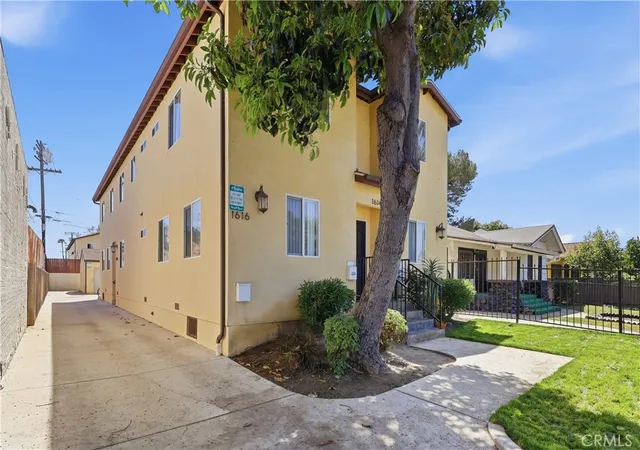 Homes for sale in Los Angeles, CA | 1614 W 39th Pl, Los Angeles, CA 90062 | MLS# OC26089547