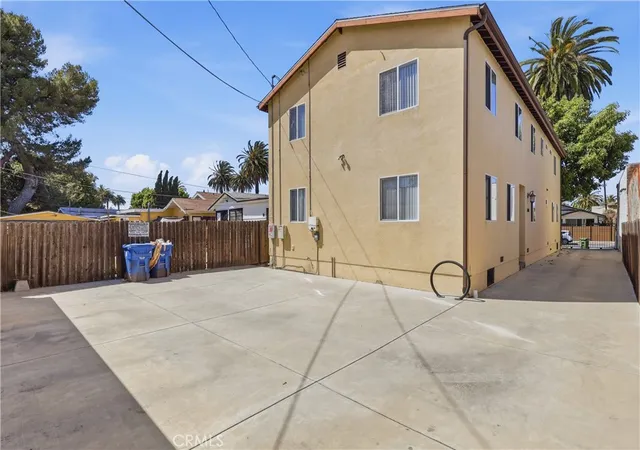 Homes for sale in Los Angeles, CA | 1614 W 39th Pl, Los Angeles, CA 90062 | MLS# OC26089547