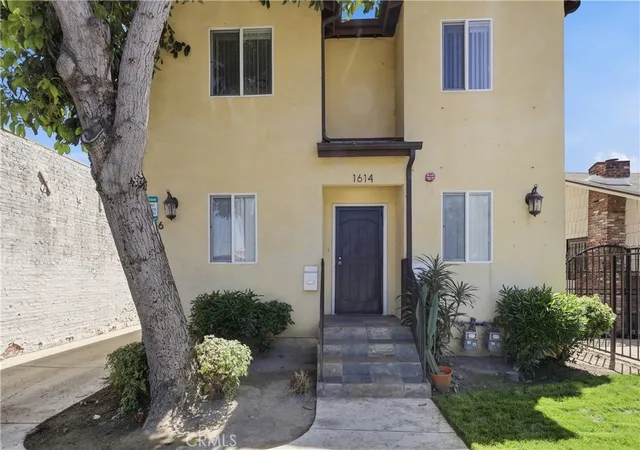 Homes for sale in Los Angeles, CA | 1614 W 39Th Pl, Los Angeles, CA 90062 | MLS# OC26089547