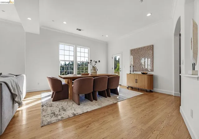5th image of 6203 Westwood Way, Oakland, CA 94611 | MLS# 41132357