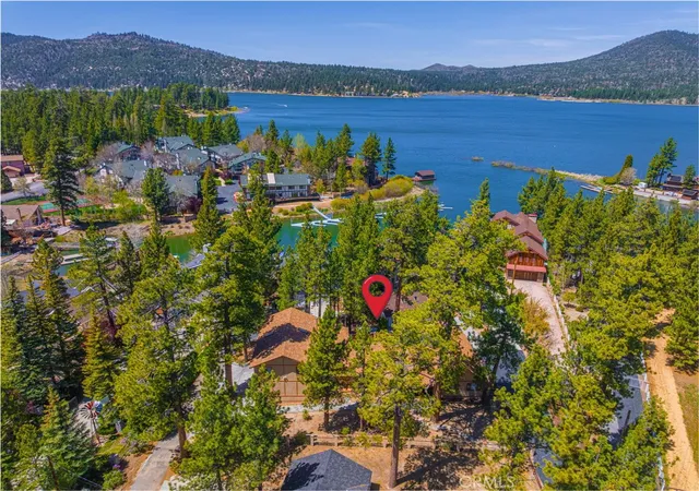 Photo 4 of Single family home for sale at 39900 Lakeview, Big Bear Lake, CA 92315 | MLS# SW26089642 | Listing updated on 2026-07-13