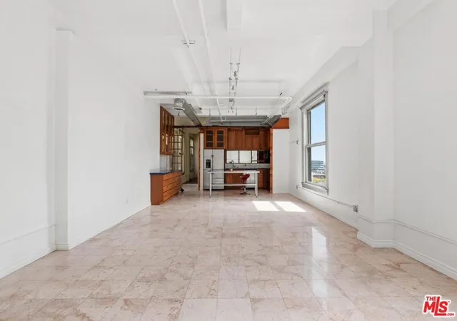 4th image of 108 W 2Nd St #908, Los Angeles, CA 90012 | MLS# 26800621