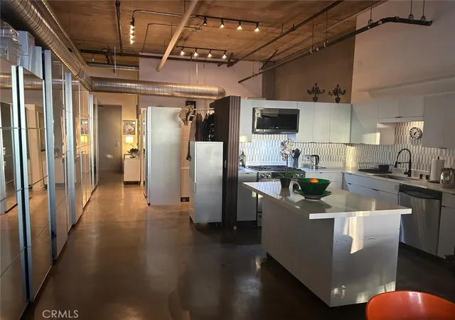 4th image of 510 S Hewitt, Los Angeles, CA 90013