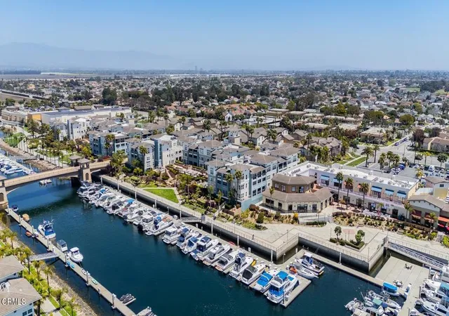 2nd image of 1553 Windshore Wy, Oxnard, CA 93035 | MLS# V1-36010