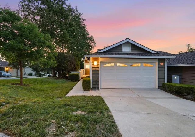 Photo 2 of Townhouse for sale at 1222 Linder Hl Ln, San Jose, CA 95120 | MLS# ML82044587 | Listing updated on 2026-10-12