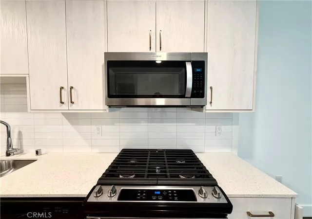 4th image of 709 E Walnut Street #222, Pasadena, CA 91101 | MLS# OC26089386
