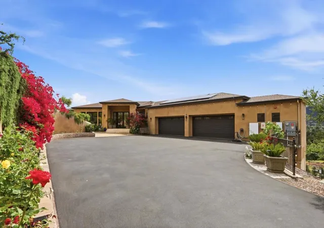 Photo 3 of Sale Pending at 20601 Via Santa Teresa, San Jose, CA 95120 | MLS# ML82044599 | Listing updated on 2026-09-28