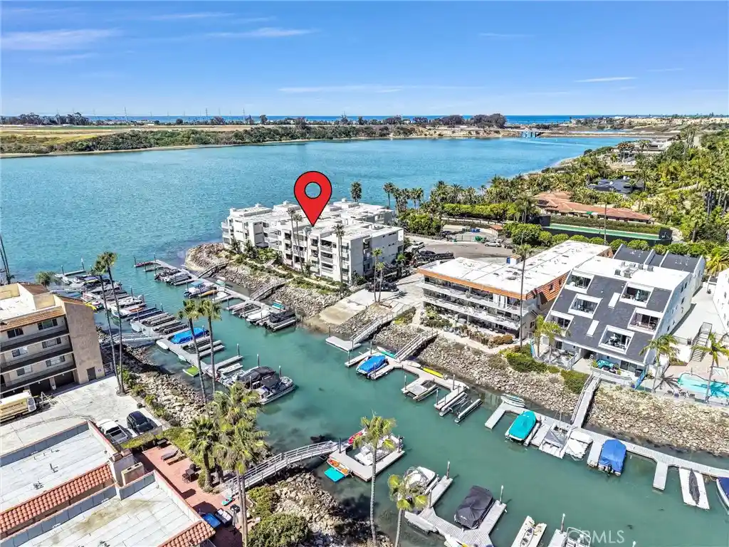 Listing Photo 1 - Condo for sale in 4513 Cvs Dr located at 4513 Cvs Dr, Carlsbad, CA 92008 - Unit #17