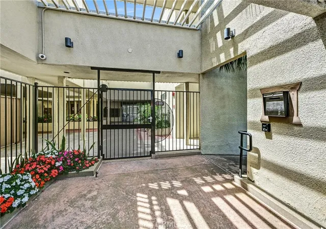 Homes for sale in Carlsbad, CA | 4513 Cove Dr #17, Carlsbad, CA 92008 | MLS# AR26086895