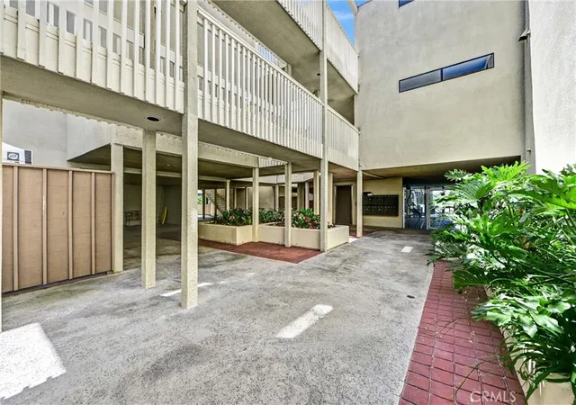 Homes for sale in Carlsbad, CA | 4513 Cove Dr #17, Carlsbad, CA 92008 | MLS# AR26086895