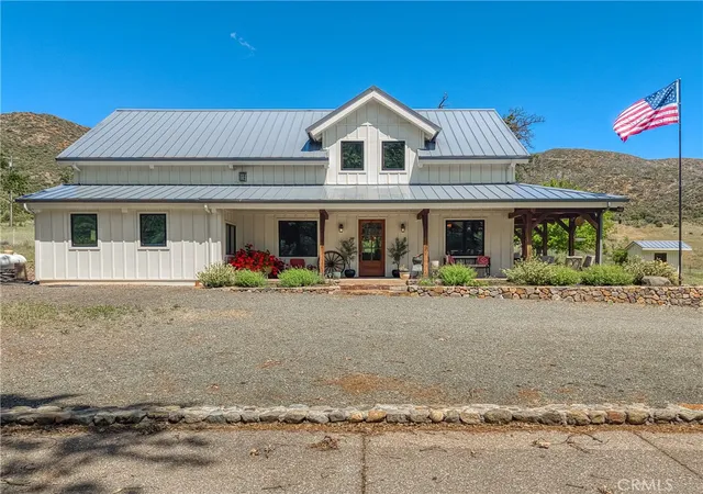Photo 4 of Single family home for sale at 19676 State Hwy 175, Middletown, CA 95461 | MLS# LC26084294 | Listing updated on 2026-09-05