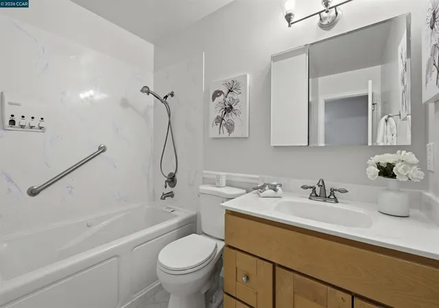 4th image of 1073 Mohr Ln, Concord, CA 94518