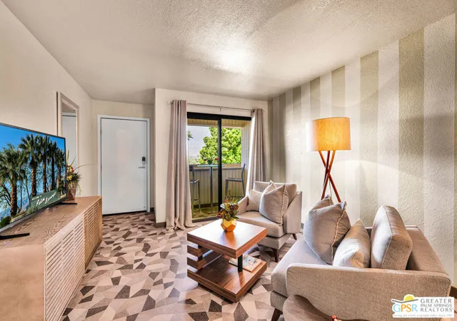 Homes for sale in Palm Springs, CA | 675 N Los Felices Cir, Palm Springs, CA 92262