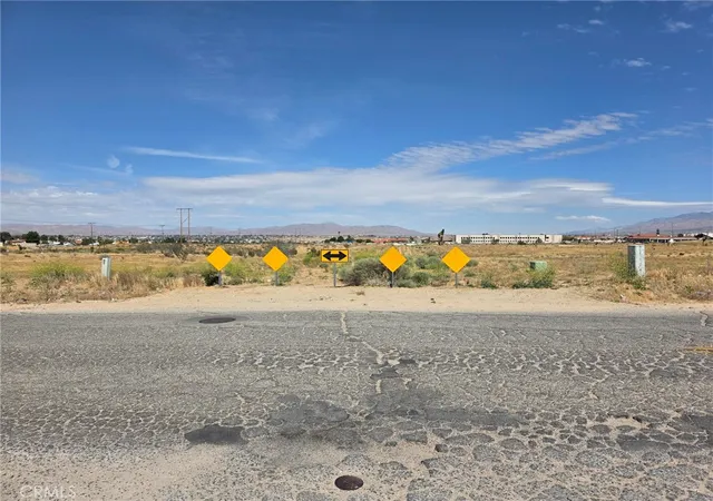3rd image of 0 Tamarisk Rd, Victorville, CA 92395 | MLS# HD26089846